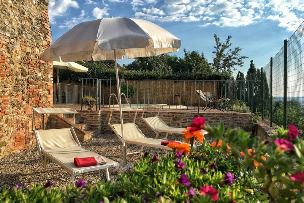 Pasqui Villas La Capanna Accogliente Casa In Paese Con Vista Piscina Wifi San Giovanni d'Asso Exterior photo