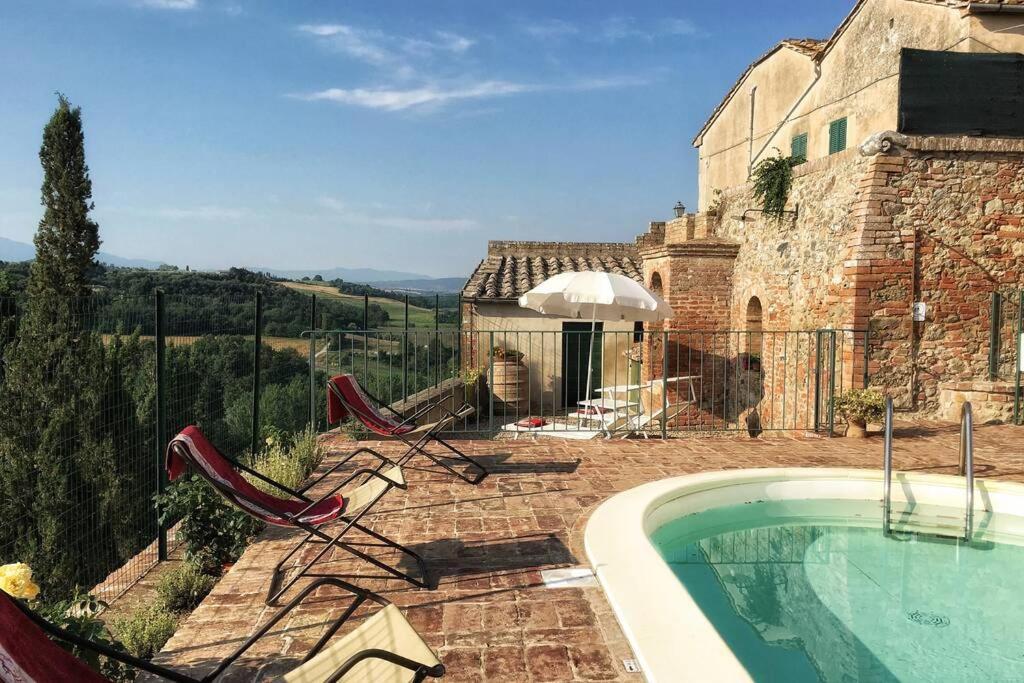 Pasqui Villas La Capanna Accogliente Casa In Paese Con Vista Piscina Wifi San Giovanni d'Asso Exterior photo