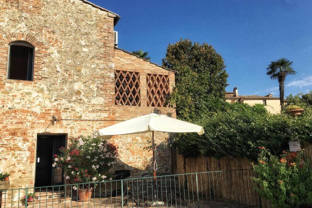 Pasqui Villas La Capanna Accogliente Casa In Paese Con Vista Piscina Wifi San Giovanni d'Asso Exterior photo