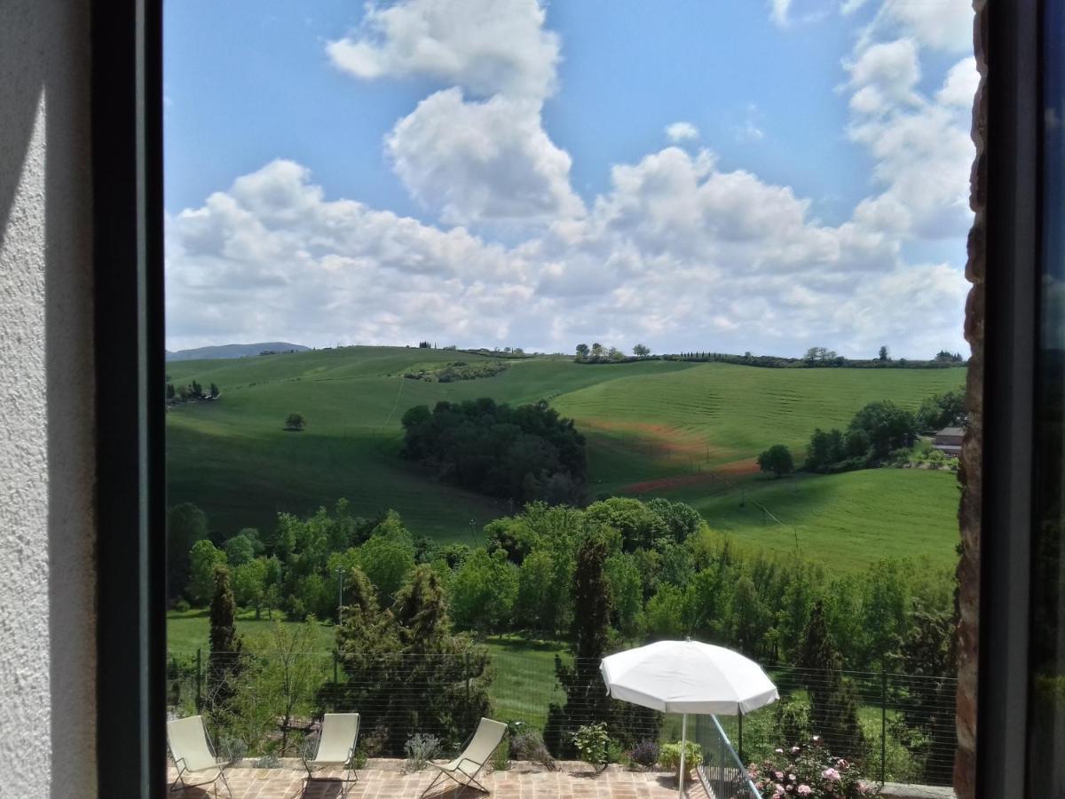 Pasqui Villas La Capanna Accogliente Casa In Paese Con Vista Piscina Wifi San Giovanni d'Asso Exterior photo