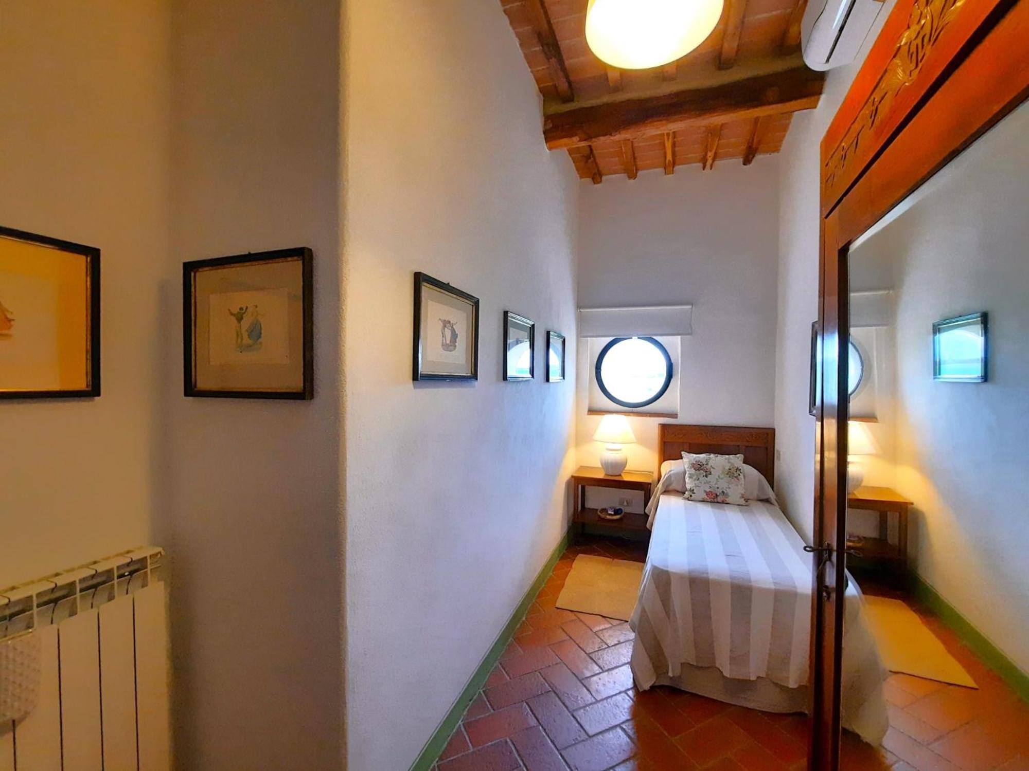 Pasqui Villas La Capanna Accogliente Casa In Paese Con Vista Piscina Wifi San Giovanni d'Asso Exterior photo
