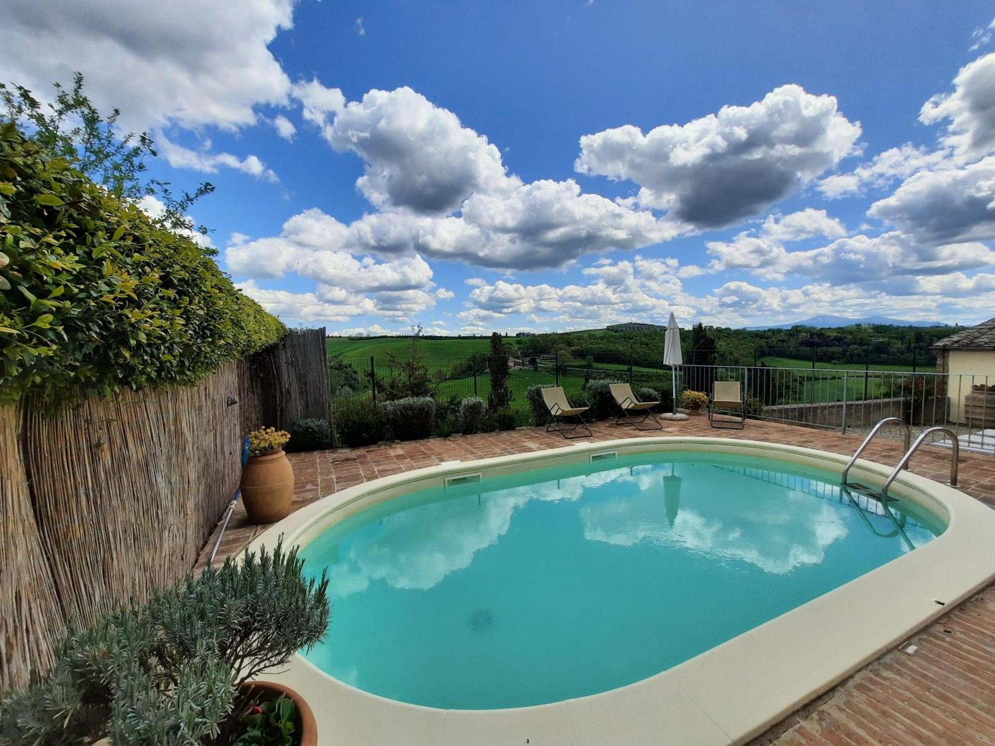 Pasqui Villas La Capanna Accogliente Casa In Paese Con Vista Piscina Wifi San Giovanni d'Asso Exterior photo